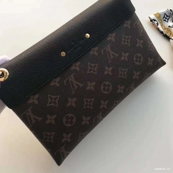 WIS Vuitton CHAIN Louis PALLAS 0809